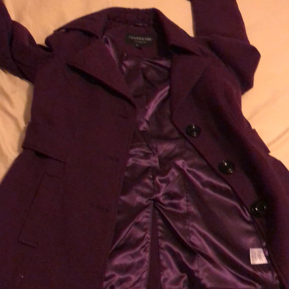 Coat - Picture 4 of 5